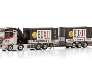 BOXIT; SCANIA S HIGHLINE CS20H-RIGAD PLATLAGBAR 8X2 TAGAXEL PLATLAGSTRAILER – 3 AXLAR MED PALFINGER PK 92002 SH + 2X 20FT CONTAINER