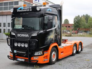 Element och Specialtransport; SCANIA R NORMAL CR20N 6X4