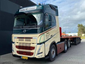 Torben Ramsdal; VOLVO FH5 GLOBETROTTER 6X2 TAGAXEL FLATTRAILER – 4 AXLAR