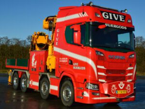 Give; SCANIA S HIGHLINE CS20H 8X4 WITH PALFINGER PK 165.002 TEC 7 + JIB DEMOUNTABLE BODY