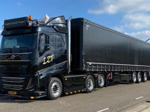 Langerak Zegveld Transport; VOLVO FH5 SLEEPER CAB 6X2 TAG AXLE CURTAINSIDE TRAILER – 3 AXLE