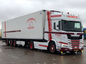 Suijker BV; DAF XF SH MED SKY LIGHTS 4X2 TRIDEC REEFFERTRAILER – 3 AXLIG