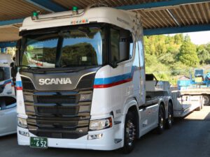 Hokazono; SCANIA R NORMAL CR20N 6X4