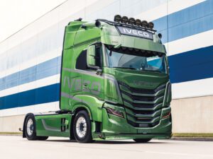 Premium Line; IVECO S-WAY AS HIGH MY2024