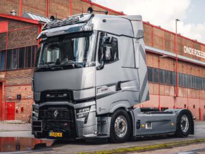 Premium Line; RENAULT TRUCKS T HIGH EVO 4X2