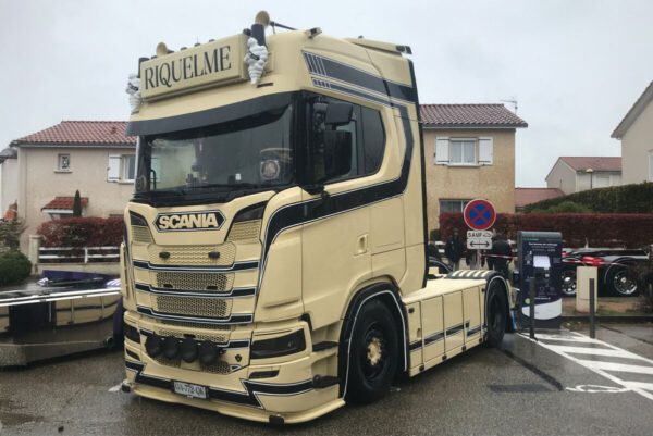 Transporter Riquelme; SCANIA S HIGHLINE CS20H ​​4X2