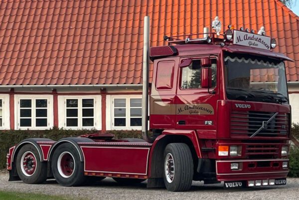 Michael Andreassen; VOLVO F12 6X2 TAGAXEL