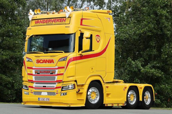 Transport Vanderveken; SCANIA R HIGHLINE CR20H 6X2 TWIN STYR