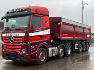 A. van Grunsven; MERCEDES-BENZ ACTROS MP5 STREAM SPACE 6X2 TWIN STEER NON STEERING TIPPER TRAILER – 3 AXLE