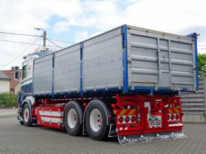 Anfinest; SCANIA R5 FLAT ROOF RIGED TRUCK WITH HOOKLIFT SYSTEM 6X2 TAG AXLE + 15M3 CONTAINER