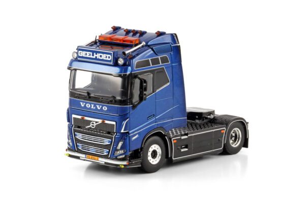 Geelhoed; VOLVO FH5 GLOBETROTTER 4X2