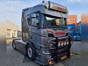 Johan Fish; SCANIA R NORMAL CR20N 4X2