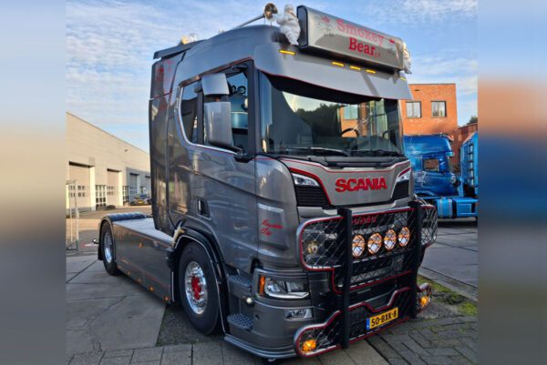 Johan Fish; SCANIA R NORMAL CR20N 4X2